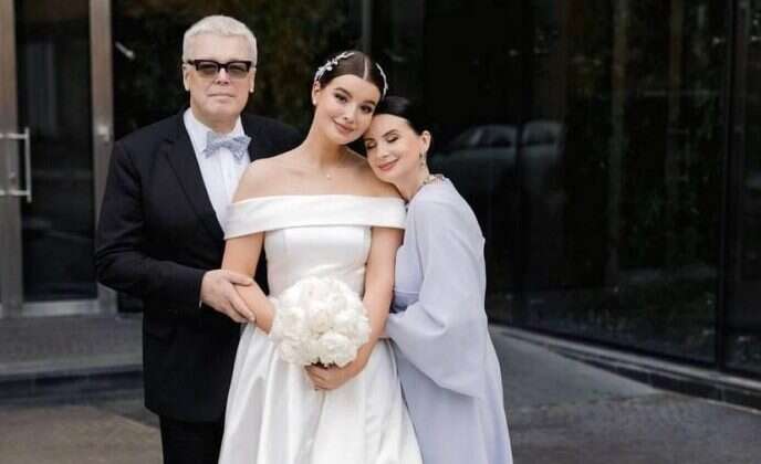 Младшая дочь Стриженовых вышла замуж